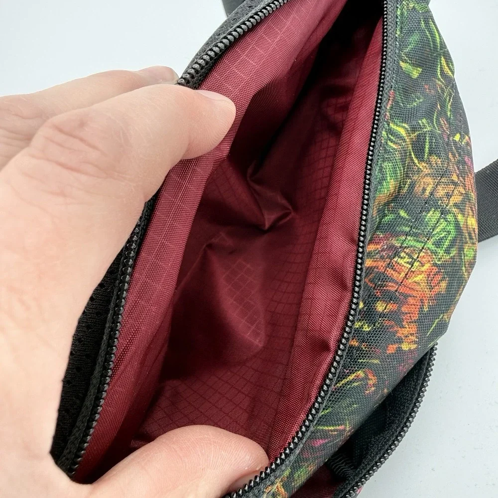 Gregory Waist Fanny Pack Floral Print Hiking Travel Crossbody Bag Obsidian Black